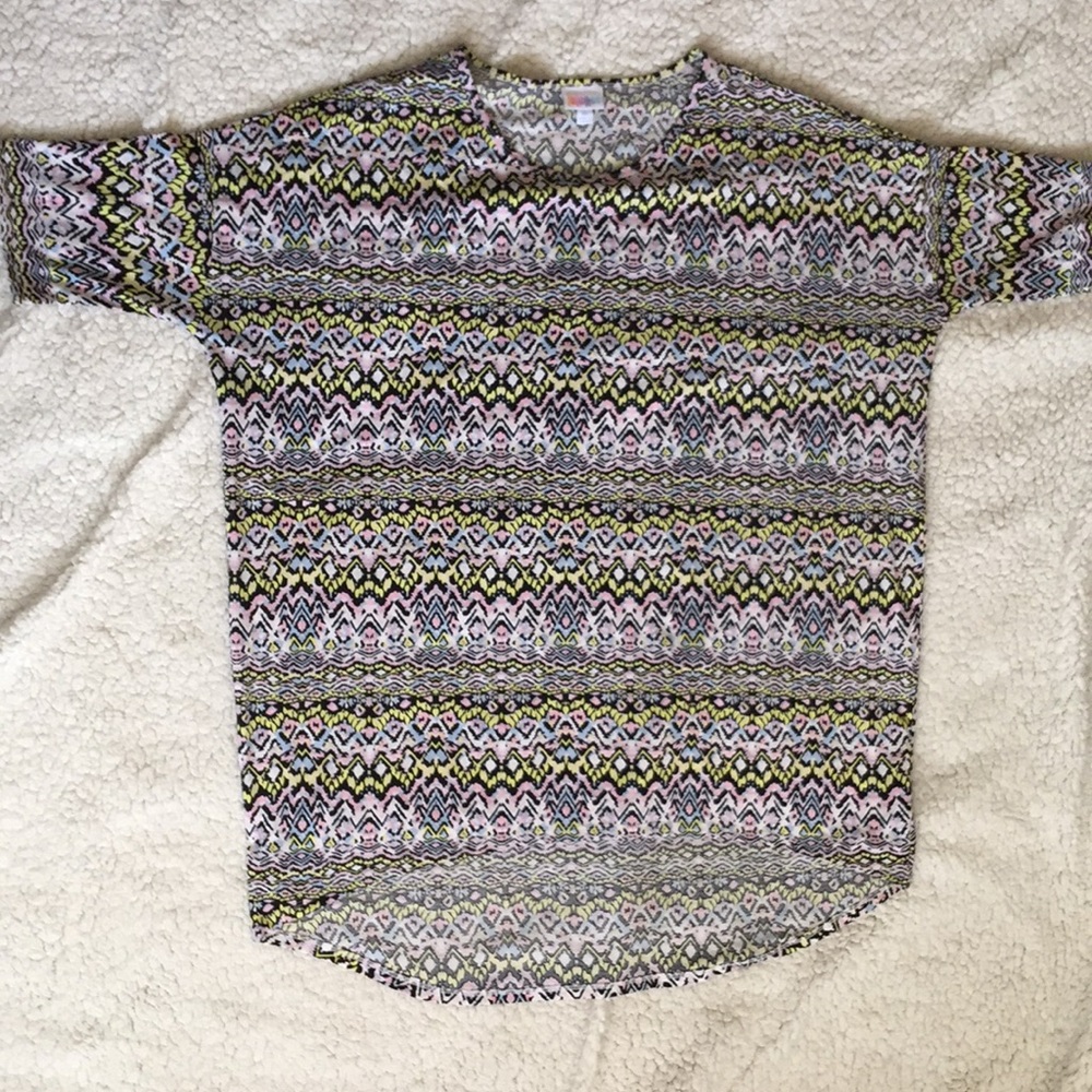 Women’s short sleeved patterned tee